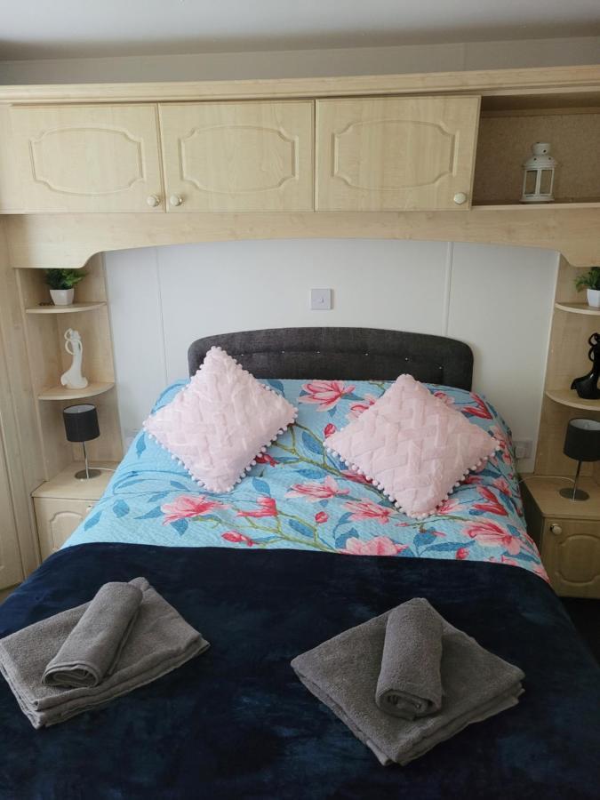 The Sunny Bunny Holiday Home Ballantrae Экстерьер фото